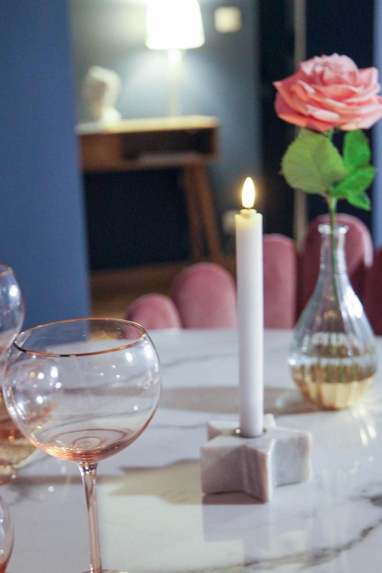 Rose & Blue Proche Chalon S/saone Et Beaune Saint-Martin-en-Bresse